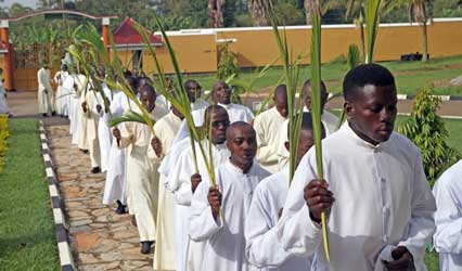 Uganda: Priesternachwuchs f&ouml;rdern und Entwicklung schaffen
