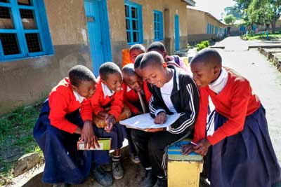Tansania: Umweltfreundlicher Strom f&uuml;r Grundschule