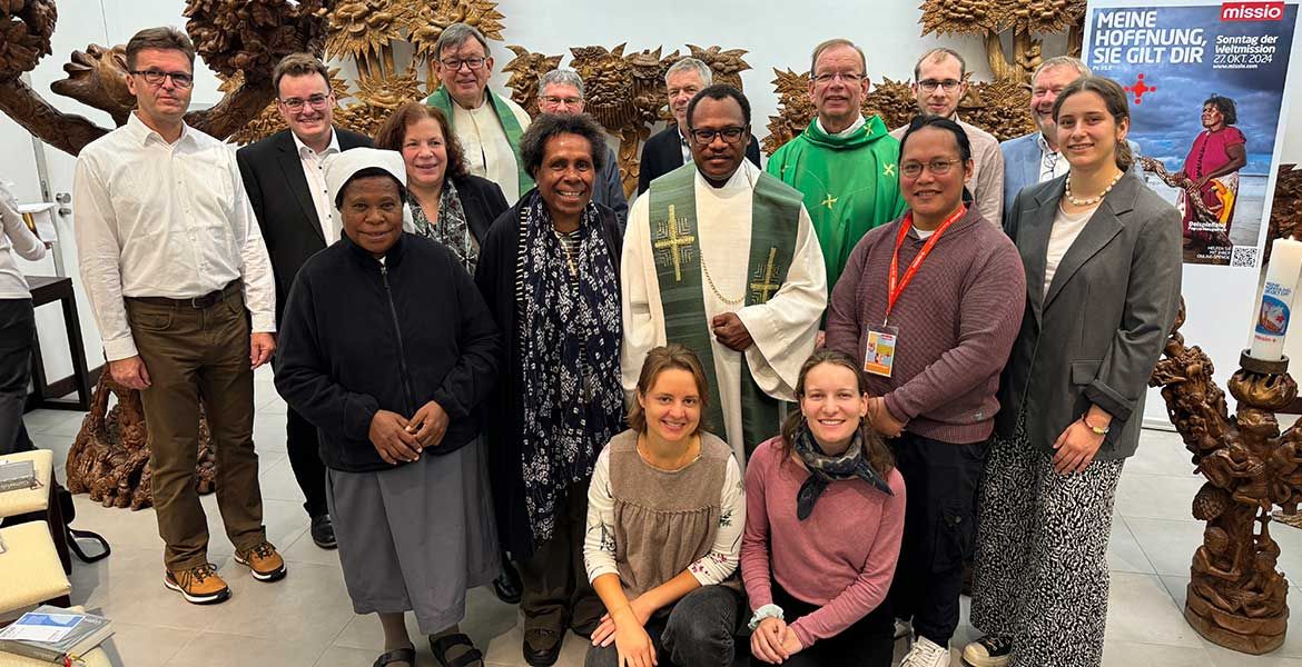 missio München ist mit seinem traditionellen Aussendungsgottesdienst und den Gästen aus Papua-Neuguinea in den Weltmissionsmonat 2024 gestartet. Foto: Antje Pöhner